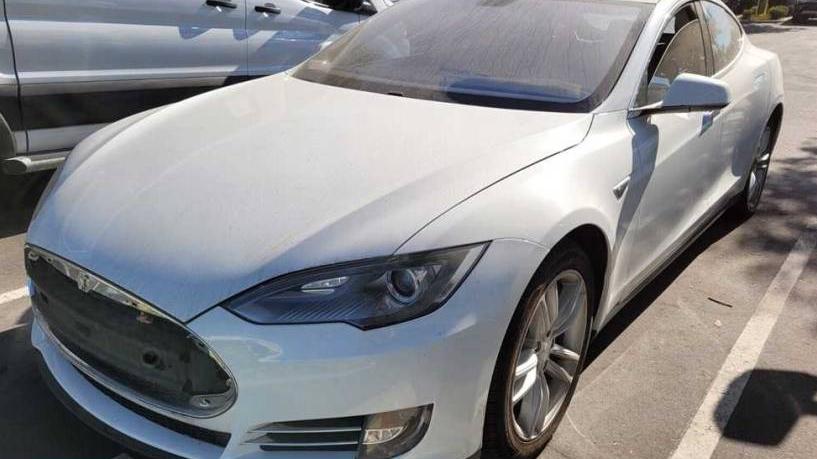 TESLA MODEL S 2013 5YJSA1CG9DFP15712 image